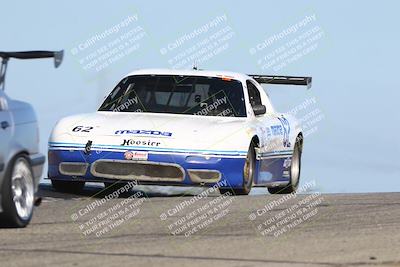 media/Oct-26-2025-CalClub SCCA (Sun) [[8ce1e69566]]/Group 2/Grapevine/